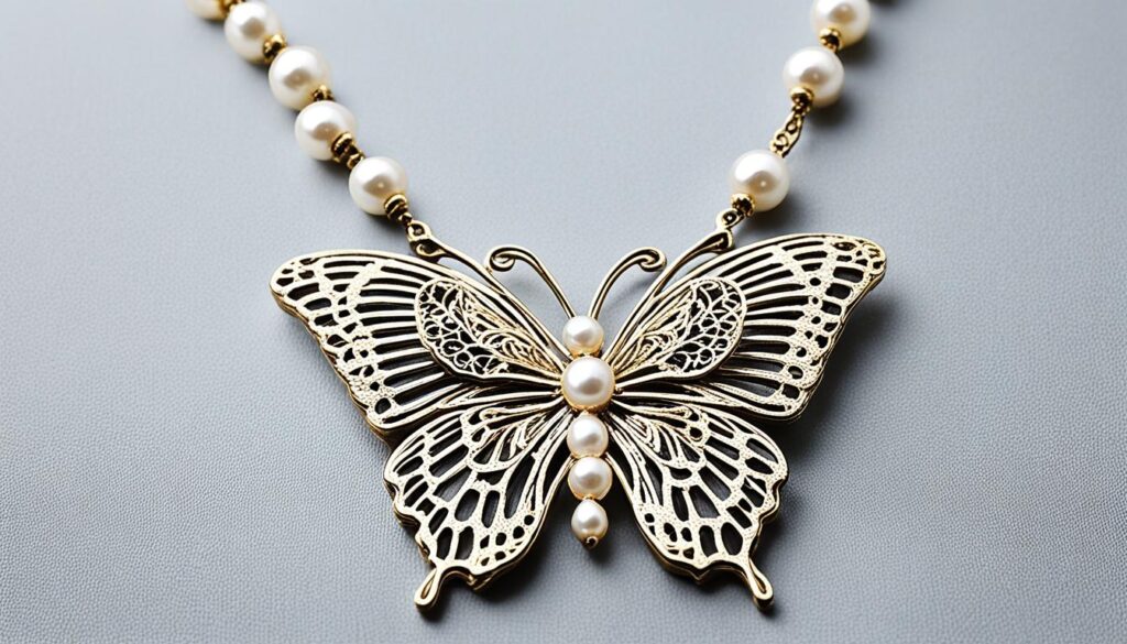 stylish butterfly necklace